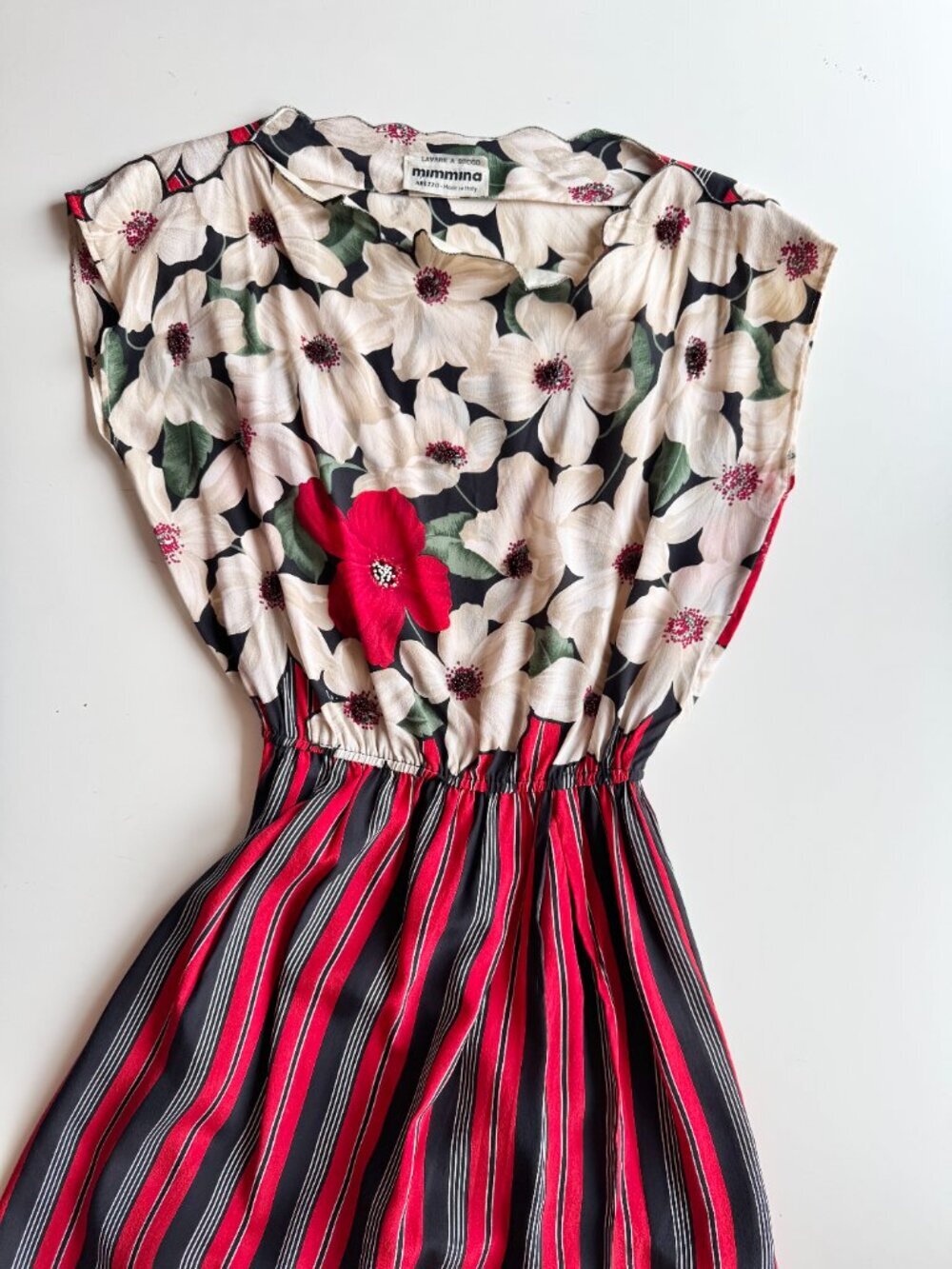 Vintage 80's MIMMINA Ivory Red Floral Striped Beaded Silk Crepe Dress, Size S - Picture 5 of 15